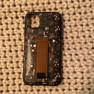 iPhone 11 Midnight Floral Walli Case